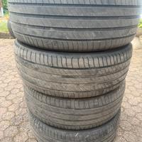 Gomme 225 55 18 estive Michelin