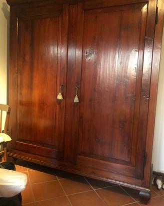 Armadio vecchio