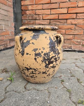 antico orcio di terracotta