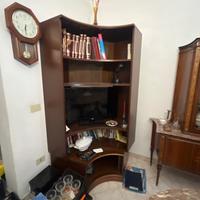 Mobile angolo. Libreria porta televisione