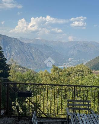 CASA DI CORTE A ALTA VALLE INTELVI
