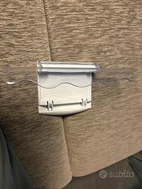 Mensola portabottiglia da frigorifero. Accessorio