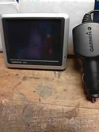   navigatore Garmin nuvi 
