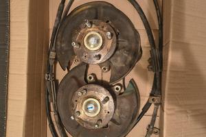 mozzi posteriori per disco  mg zr 160