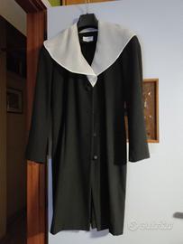 abito nero con colletto in voille bianco