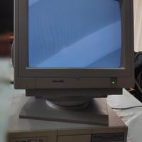 PC Olivetti PCS 286 vintage – completo e si accend
