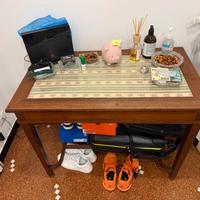 Scrivania in legno e vetro vintage
