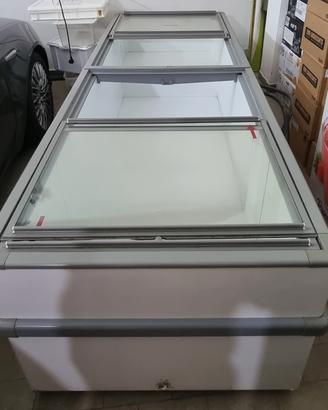 Congelatore orizzontale con porte scorrevole 