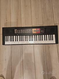 tastiera...yamaha.......