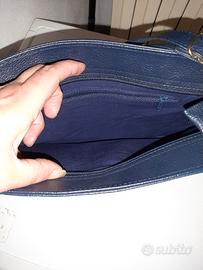 borsa in pelle color blu scuro 