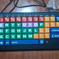 Tastiera con tasti grandi