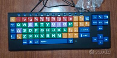 Tastiera con tasti grandi