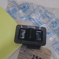 INTERUTTORE FRECCE HEXAGON PIAGGIO 292175 580290