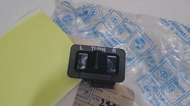 INTERUTTORE FRECCE HEXAGON PIAGGIO 292175 580290