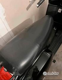 COPERTINA SELLA VESPA PX .