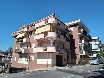 4 LOCALI A CASTROLIBERO