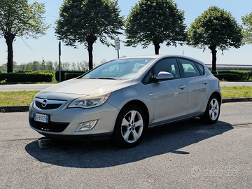 Opel Astra 4ª serie 1,4 benzina 100 CV
