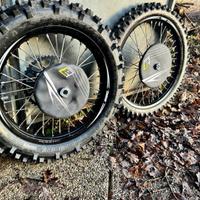 2 cerchi nuovi ktm EXC