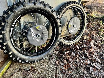 2 cerchi nuovi ktm EXC