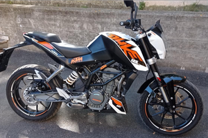KTM Duke 125