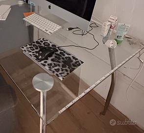 scrivania in vetro