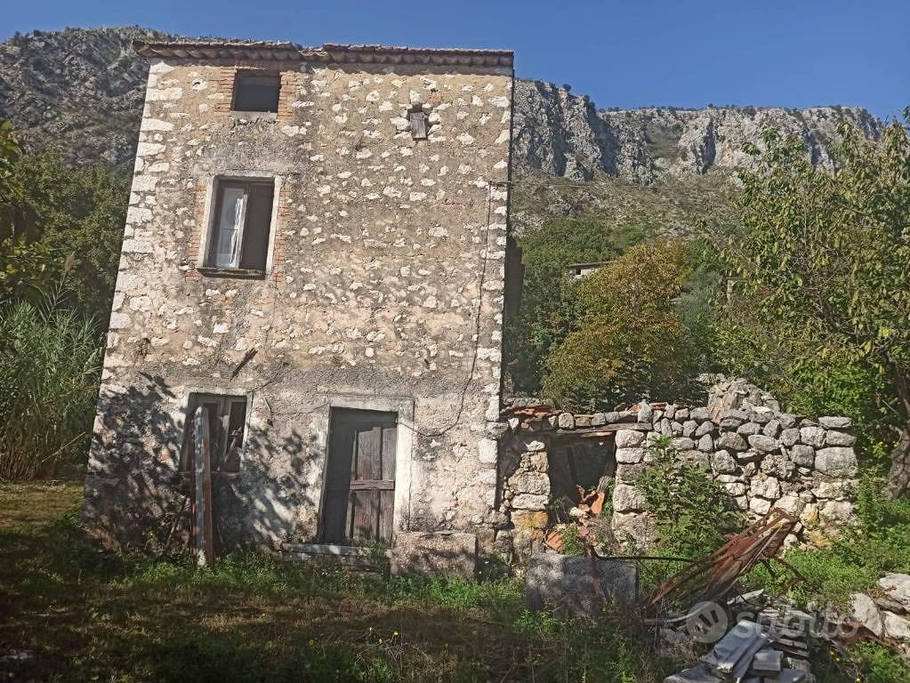 Rustico / Casale di 150 m² a Ausonia - Vista 2