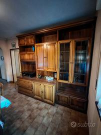 mobilio salotto in noce massello