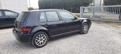 VOLKSWAGEN Golf 4ª serie - 2003