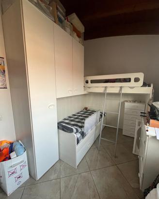 Cameretta per bambini a ponte