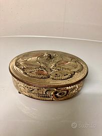 Antica scatola portagioie greca