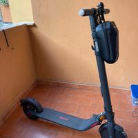 Monopattino elettrico Ninebot Segway E22E