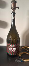 Bottiglia magnum di birra con porta lampada 