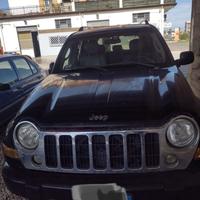 Ricambi usati Jeep cherokee 2.8 crd anno 2006
