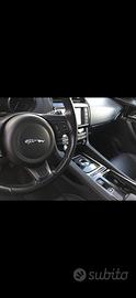 Jaguar F-Pace 2.0 Diesel 180 CV Prestige