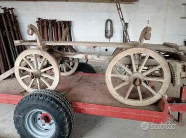 vendes: ANTICO CARRO IN LEGNO