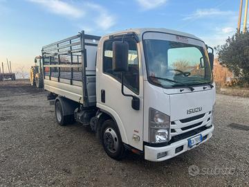 Isuzu M21