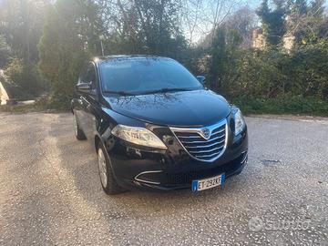 LANCIA YPSILON 1.3MJT 95CV 5 PORTE S&S SILVER.