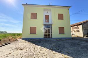 CASA INDIPENDENTE A SUZZARA
