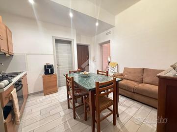 2 LOCALI A REGGIO DI CALABRIA