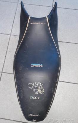 Hornet 600 : radiatore pinza pompa sella cerchio