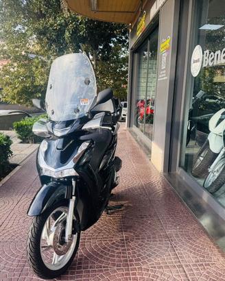 HONDA SH 150 TUTTO INCLUSO ANCHE PASSAGGIO!