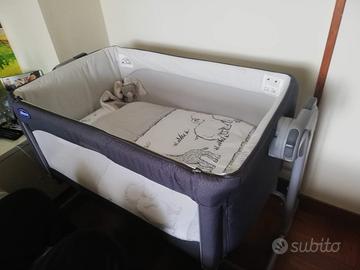 Next to me, lettino chicco.