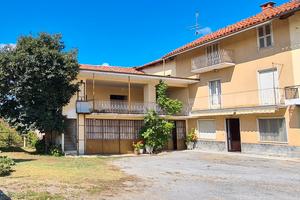 Casa semindipendente con terreno