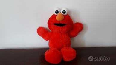 Pupazzo elmo che solletico