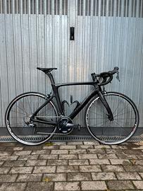 Pinarello Prince Nera ruote fulcrum