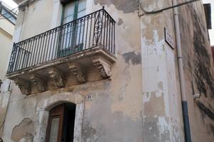 Dimora in stile Liberty da ristrutturare