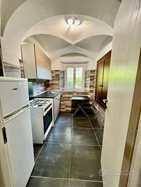 Zona Fogliano. Bilocale arredato transitorio