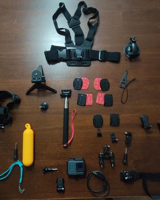 GoPro Hero 5 Black Edition + accessori 