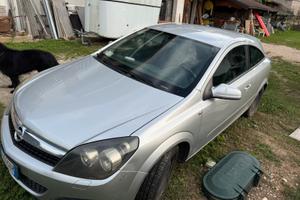 Opel astra gtc