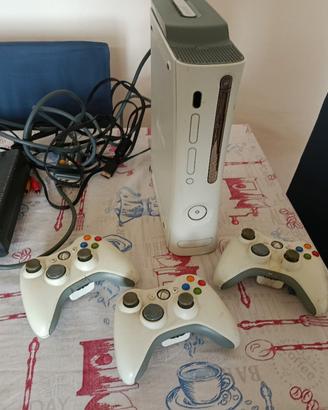 Xbox 360 60GB + 3 Controller Originali + Alimentat